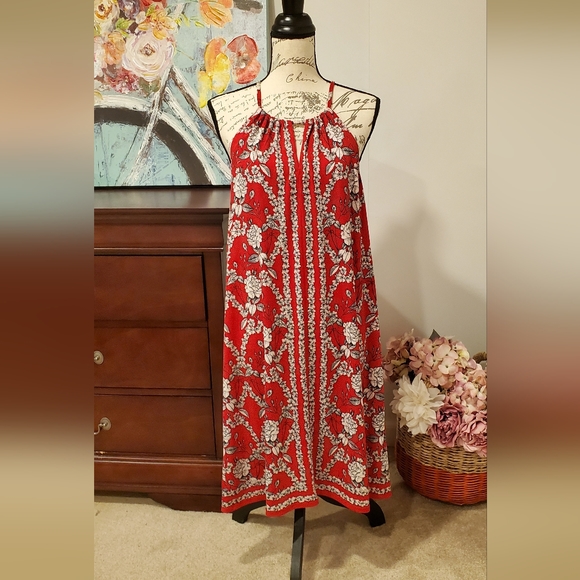 Max Studio Dresses & Skirts - Max Studio Women Red Viney  Halter Neck Floral Print Size XL